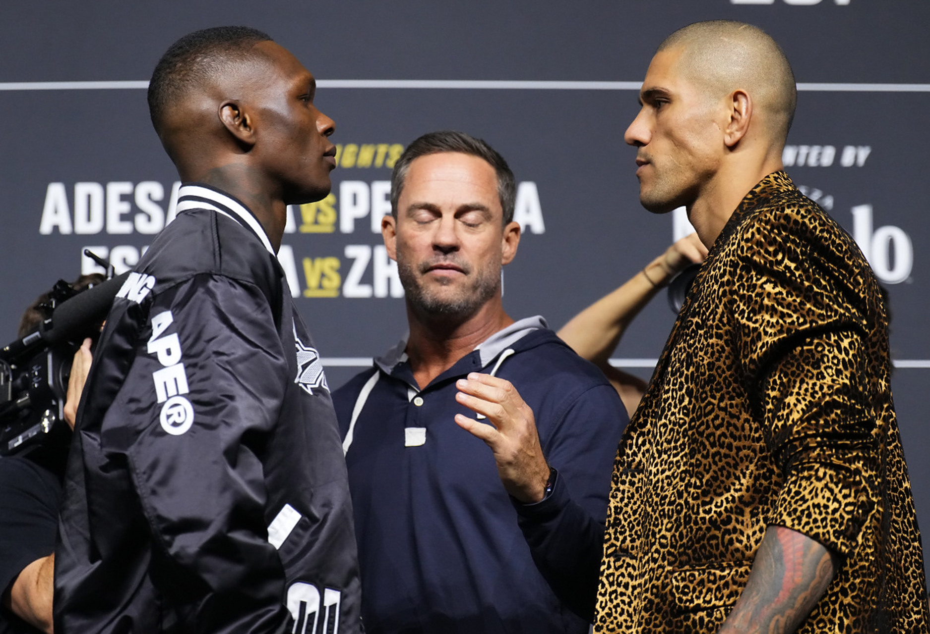 开云体育-库里焦点对战，姆巴佩与40激战热火分钟，比赛规则变更胜负难料！