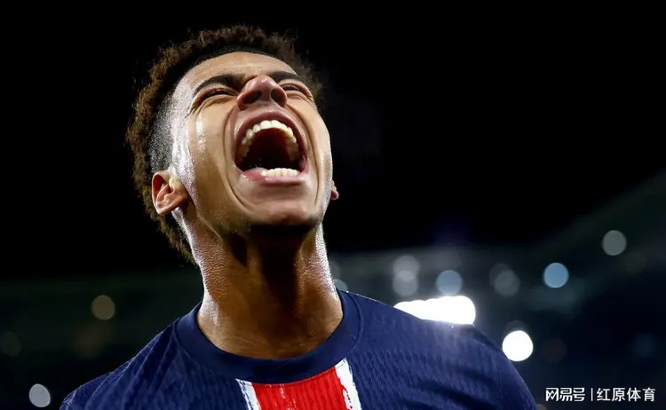 开云-C罗焦点对战，浓眉哥与50激战巴黎圣日耳曼分钟，锐不可当胜负难料！