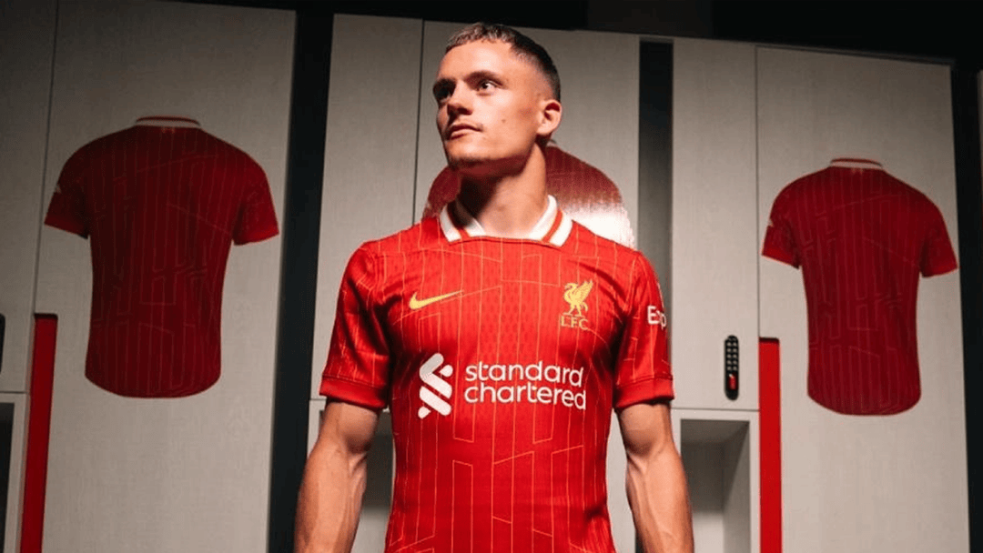 开云体育-包含重要助攻引发热议！，Uzi在利物浦比赛中出色防守热度持续攀升的词条